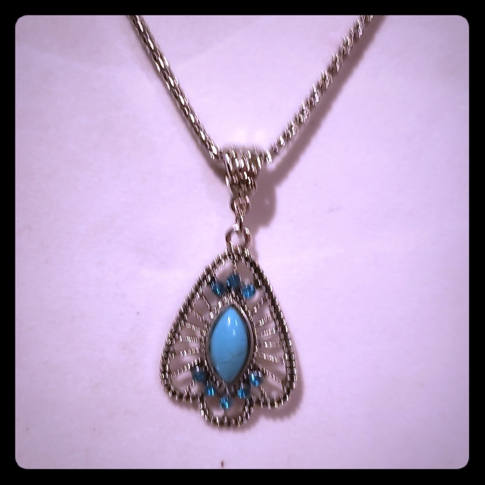 Torquoise neclace (buy 2 get a free gift